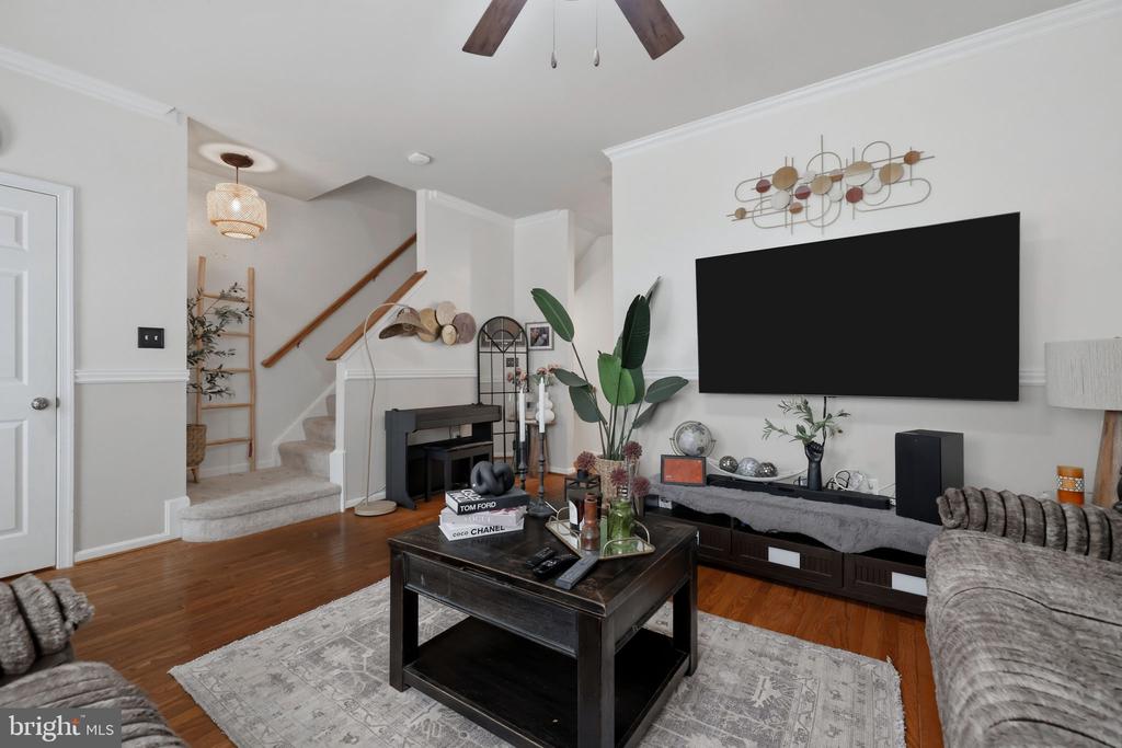 21942 GOLDEN SPIKE TERRACE