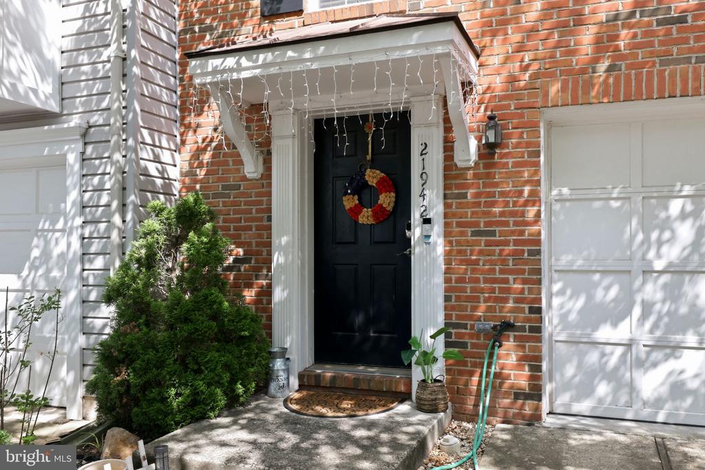 21942 GOLDEN SPIKE TERRACE