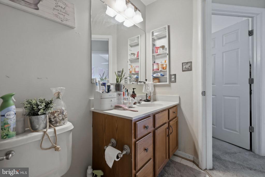 21942 GOLDEN SPIKE TERRACE