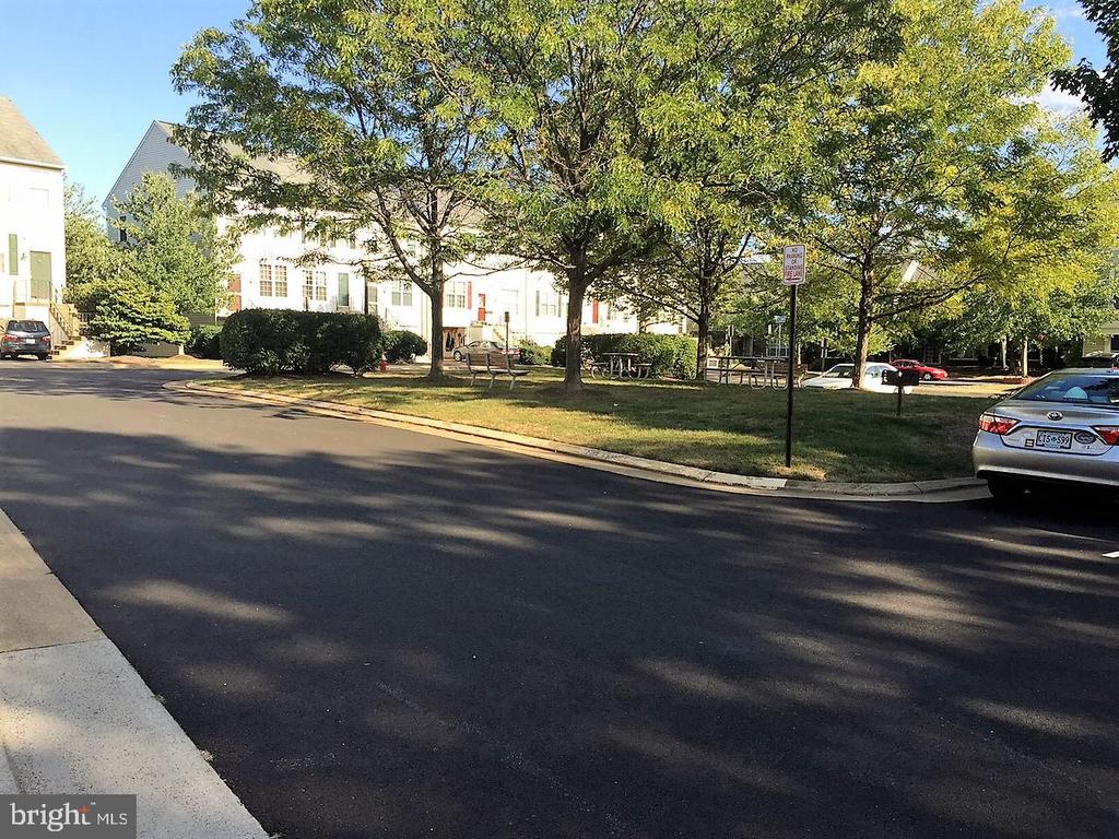45027 FELLOWSHIP SQUARE