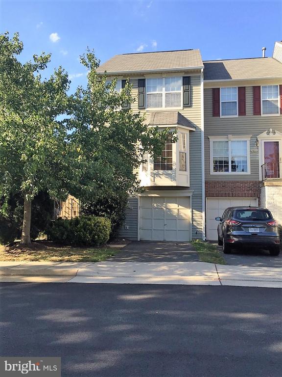 45027 FELLOWSHIP SQUARE