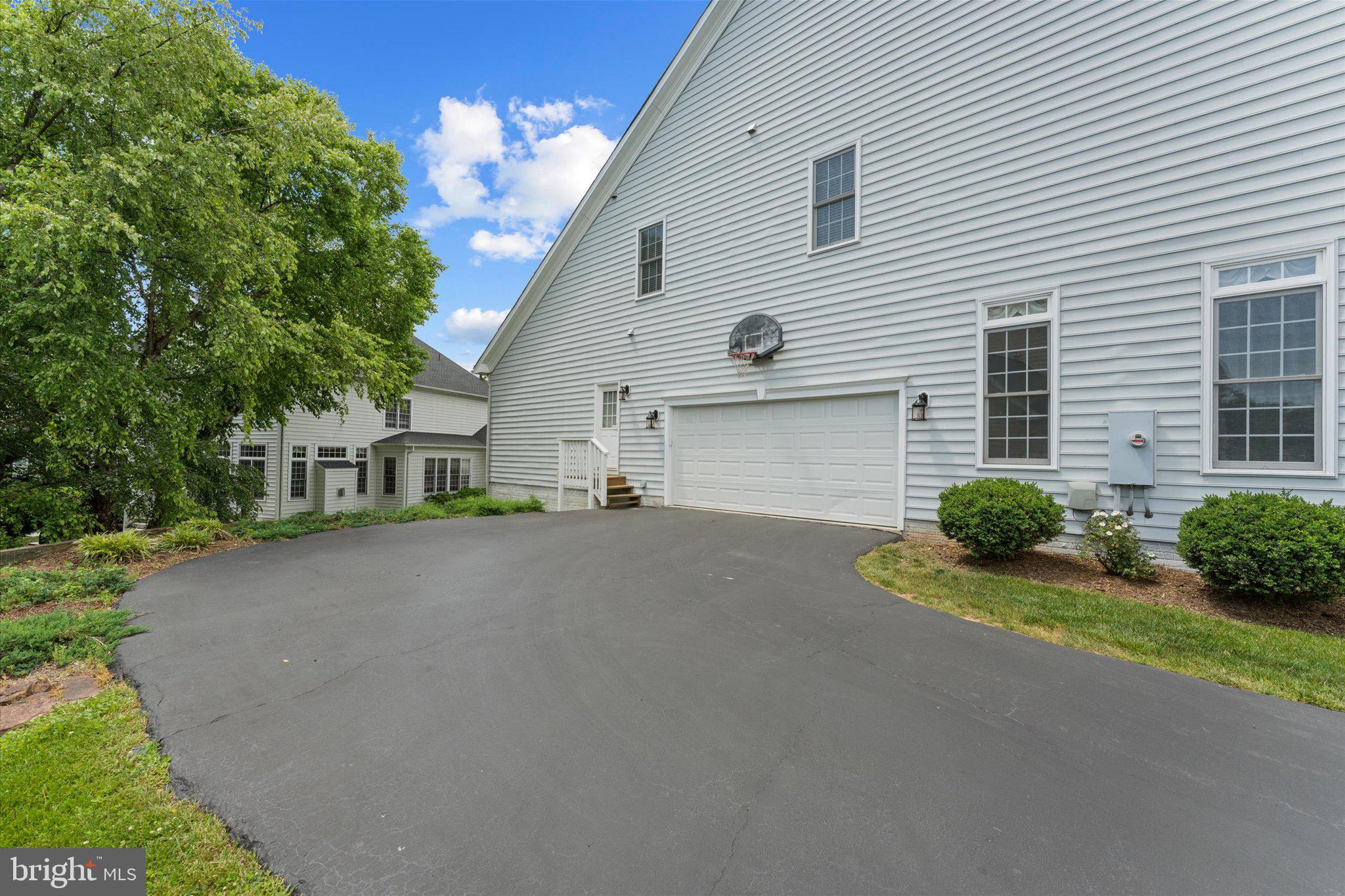 42989 MILL PARK COURT