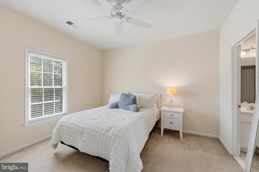 42989 MILL PARK COURT