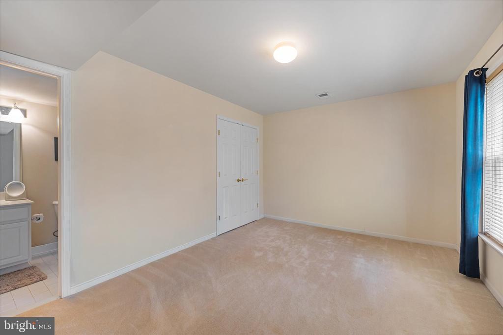 42989 MILL PARK COURT