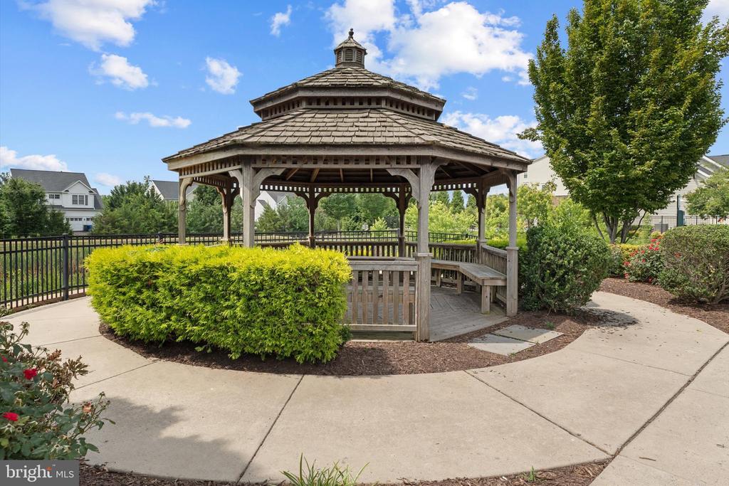 43419 TOWN GATE SQUARE