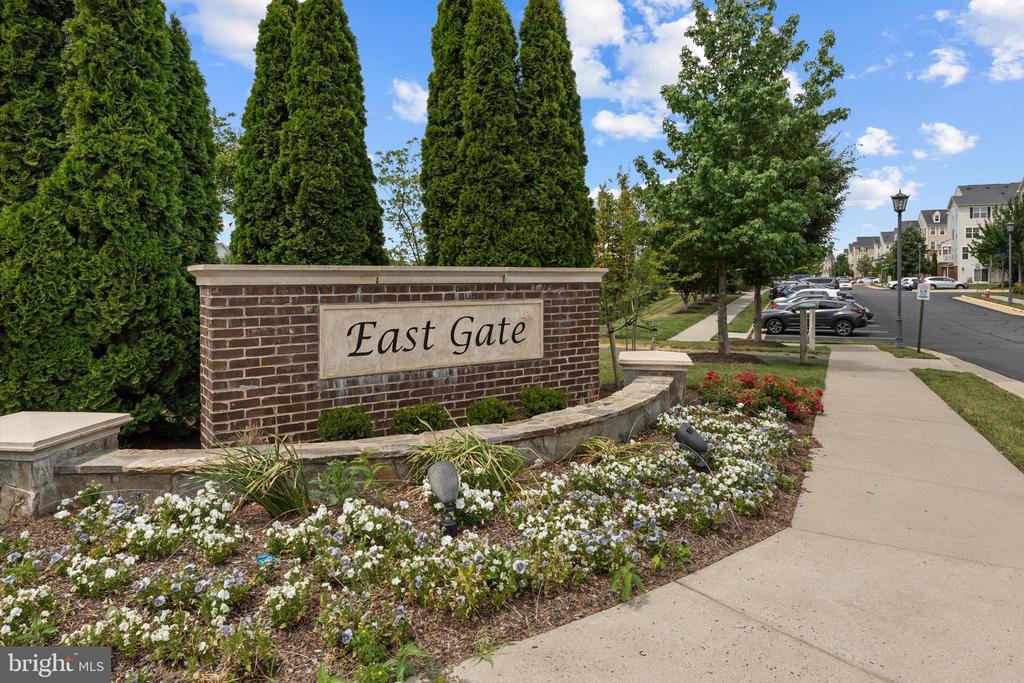 43419 TOWN GATE SQUARE