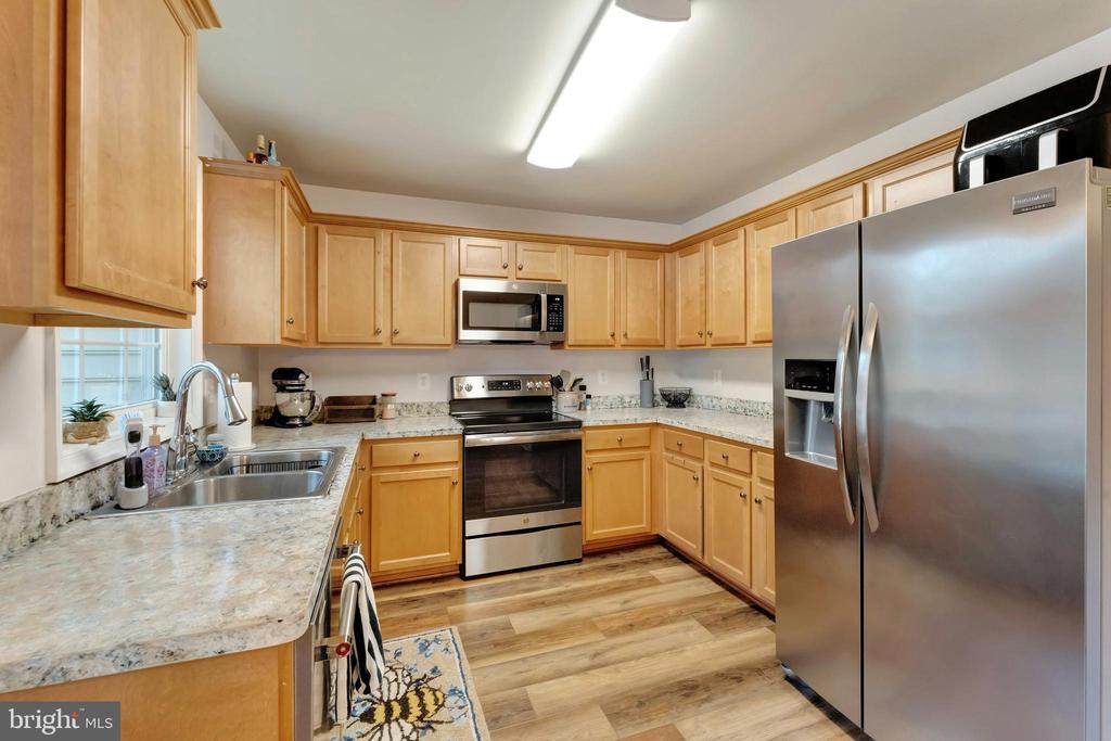 42703 WILMAR SQUARE