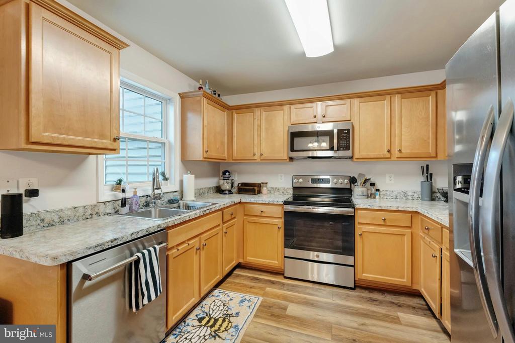 42703 WILMAR SQUARE