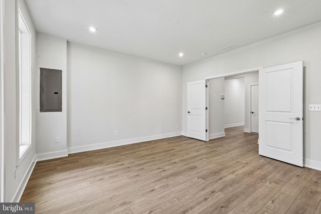 42200 SHINING STAR SQUARE HOMESITE 4533