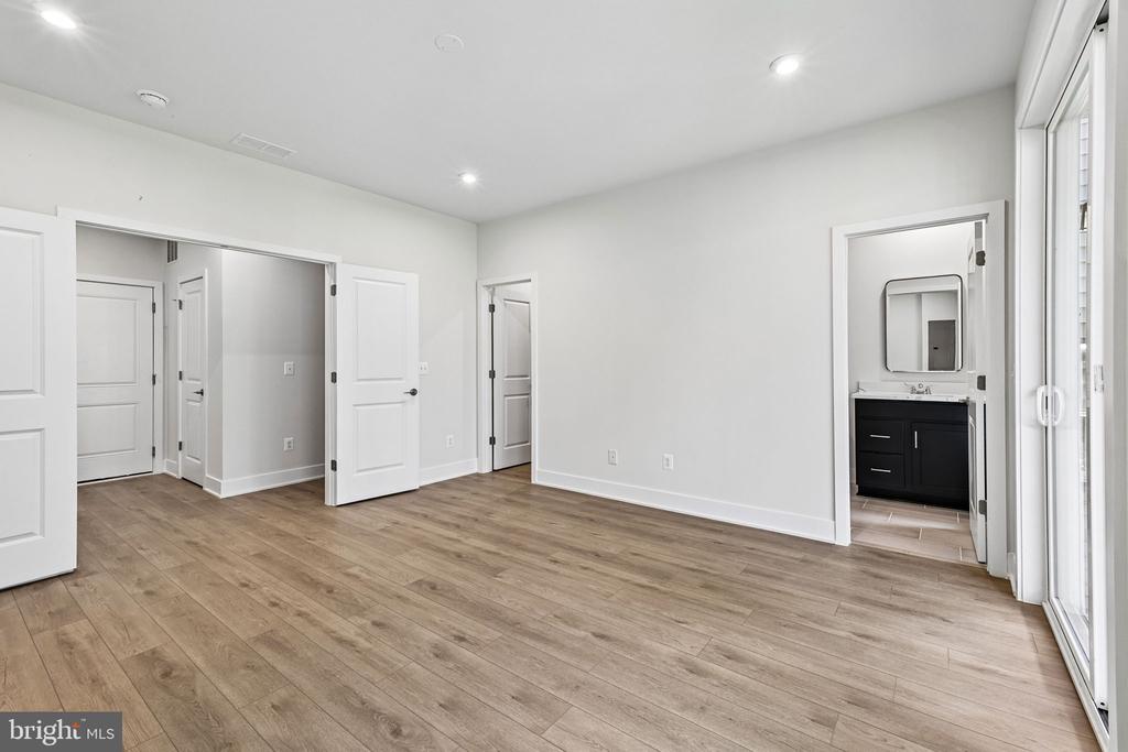 42200 SHINING STAR SQUARE HOMESITE 4533
