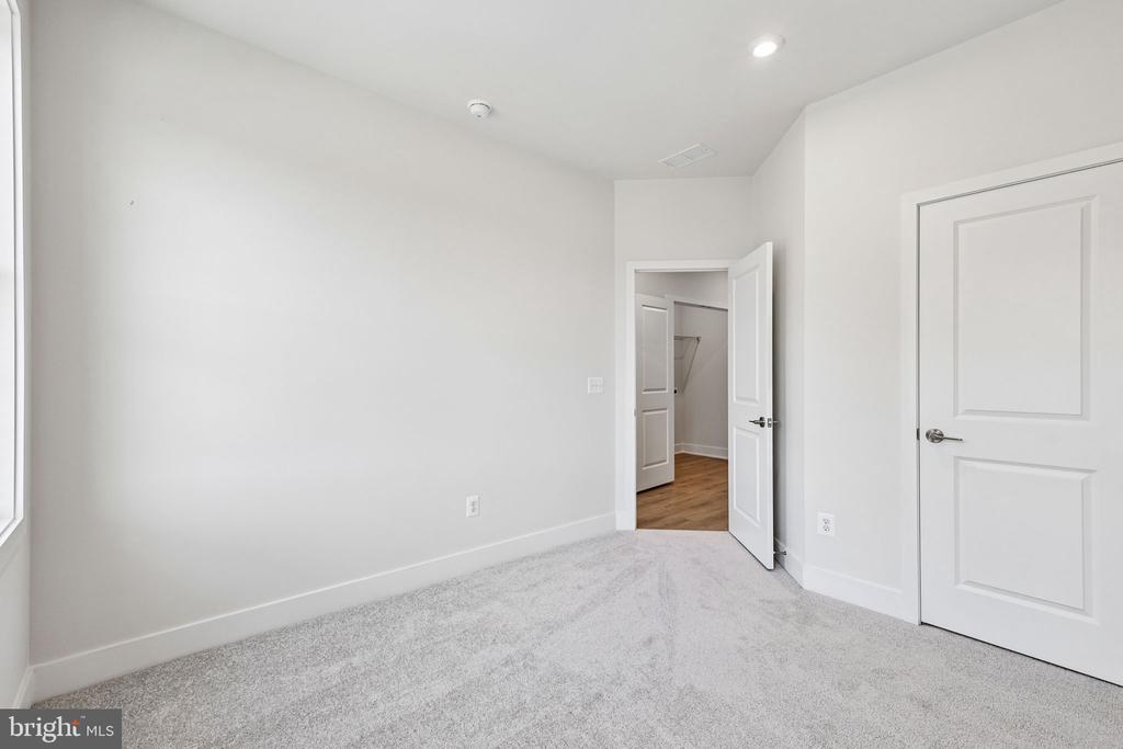 42200 SHINING STAR SQUARE HOMESITE 4533