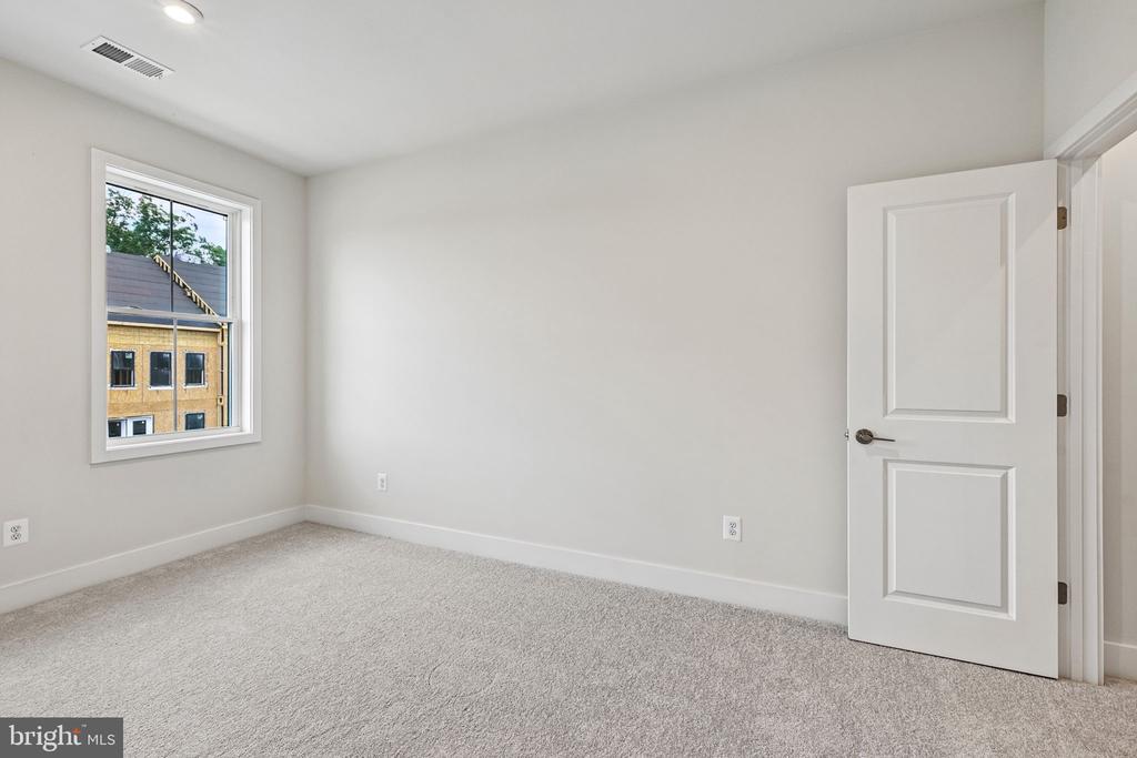42200 SHINING STAR SQUARE HOMESITE 4533