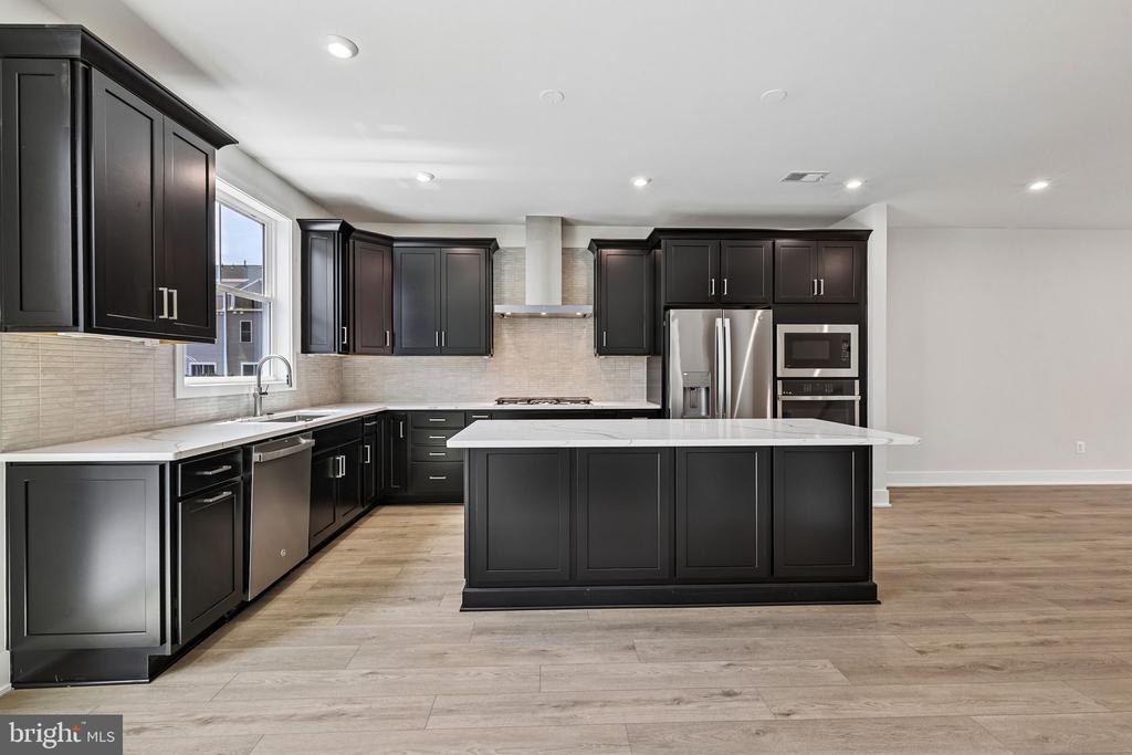 42200 SHINING STAR SQUARE HOMESITE 4533