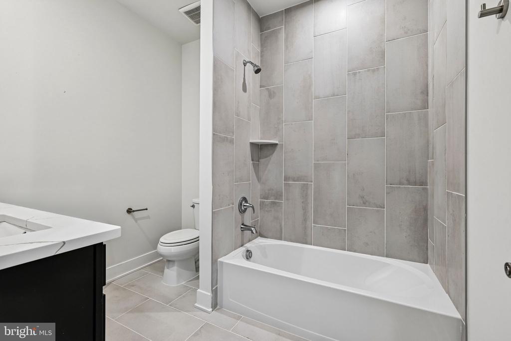42200 SHINING STAR SQUARE HOMESITE 4533