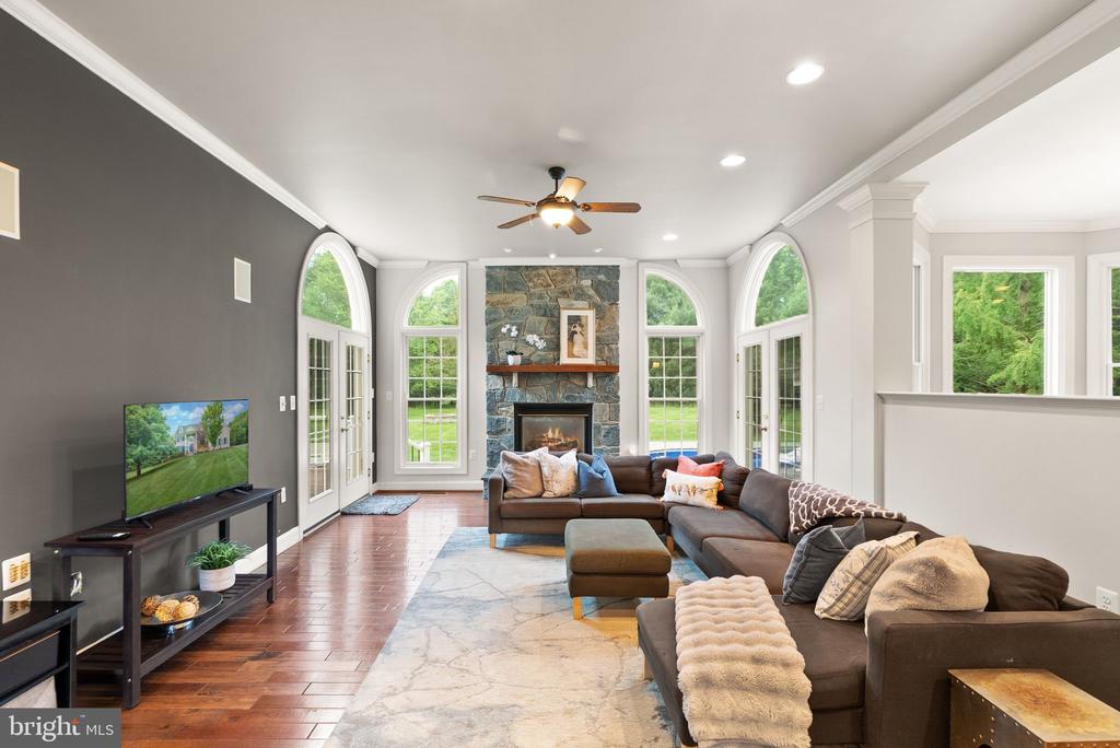 39716 GOLDEN SPRINGS COURT