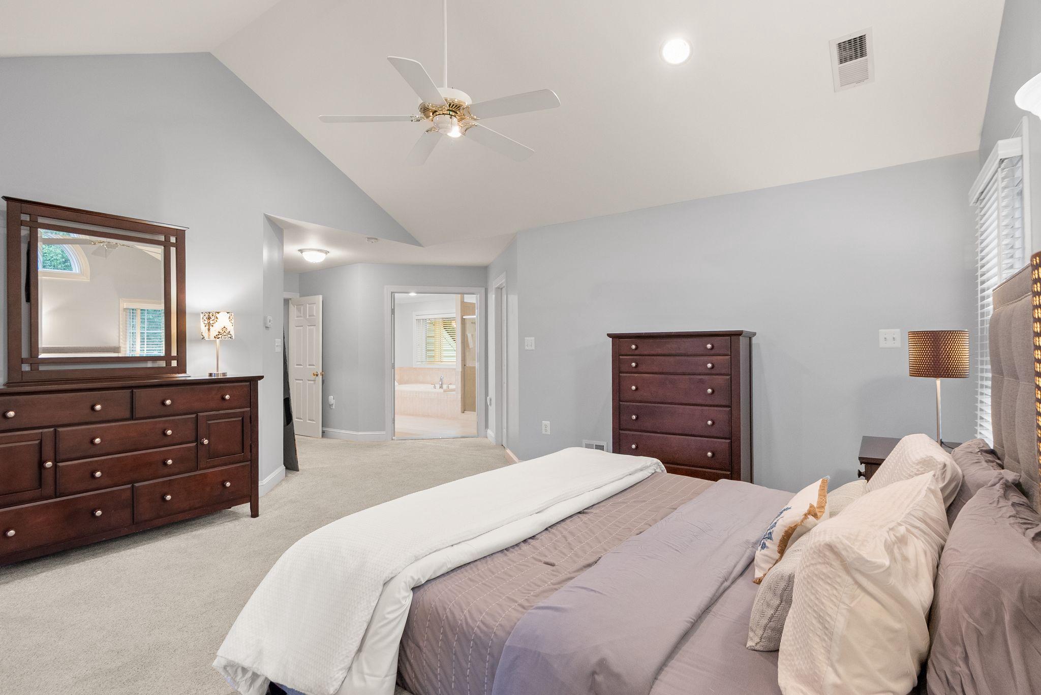 39716 GOLDEN SPRINGS COURT