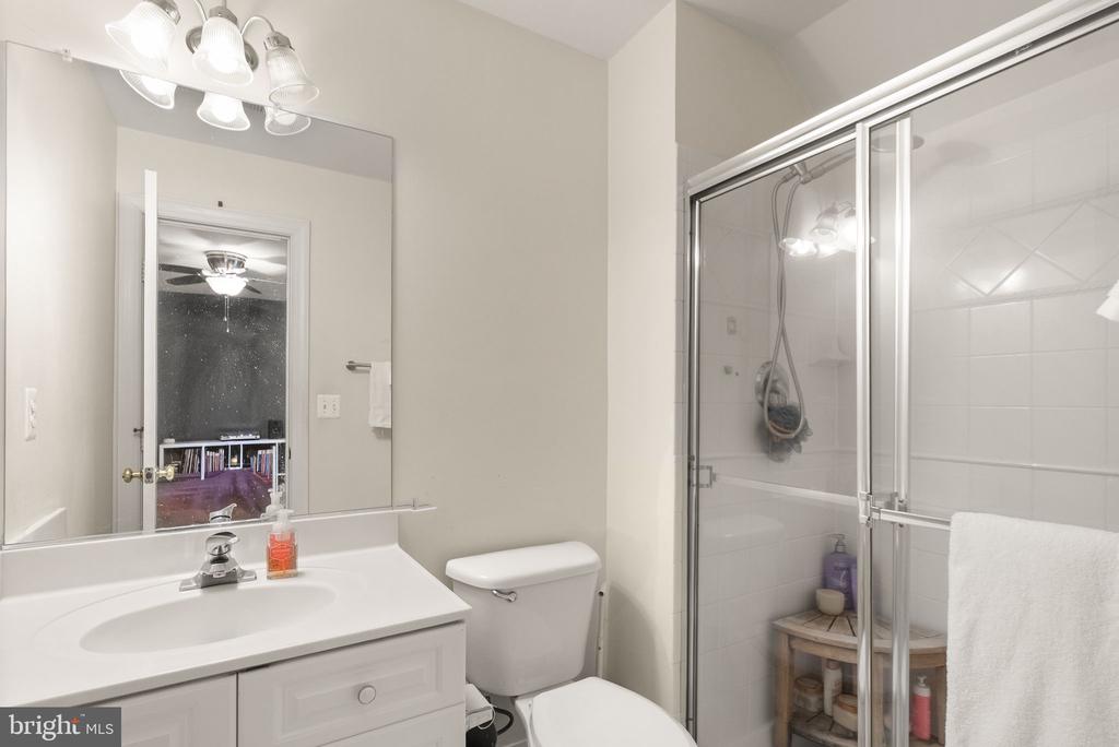 39716 GOLDEN SPRINGS COURT