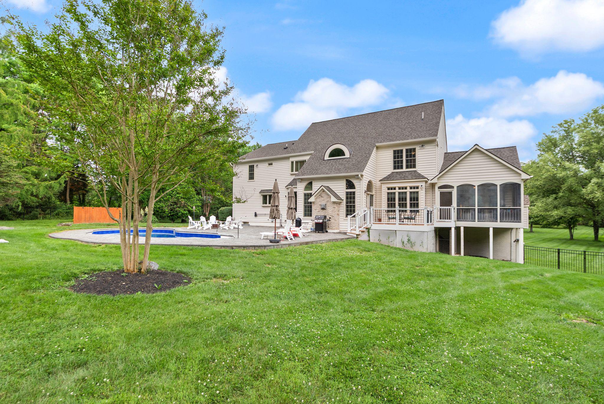 39716 GOLDEN SPRINGS COURT