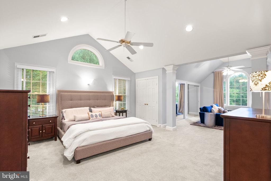 39716 GOLDEN SPRINGS COURT