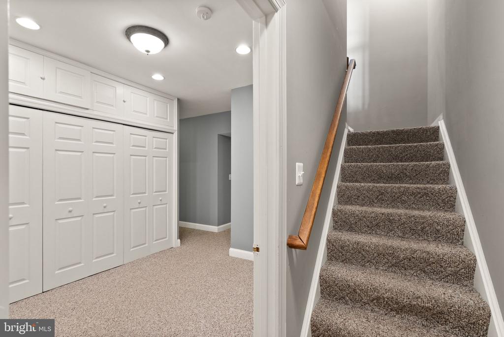 39716 GOLDEN SPRINGS COURT