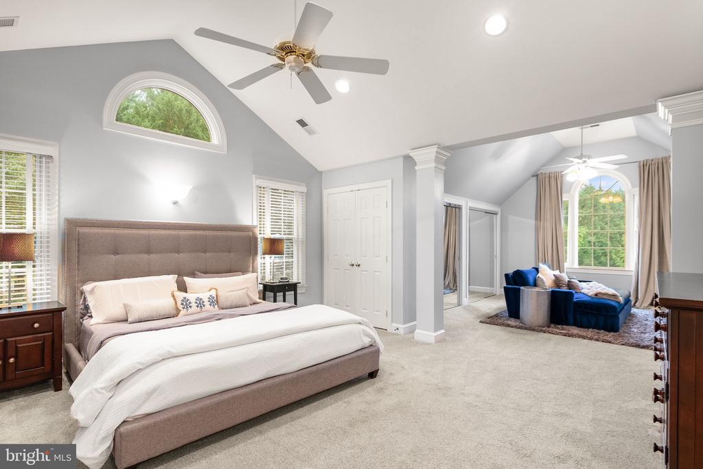 39716 GOLDEN SPRINGS COURT