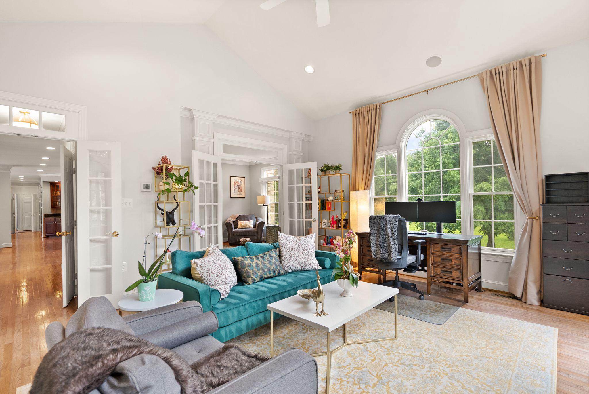 39716 GOLDEN SPRINGS COURT