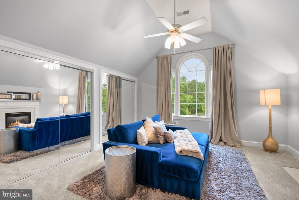 39716 GOLDEN SPRINGS COURT