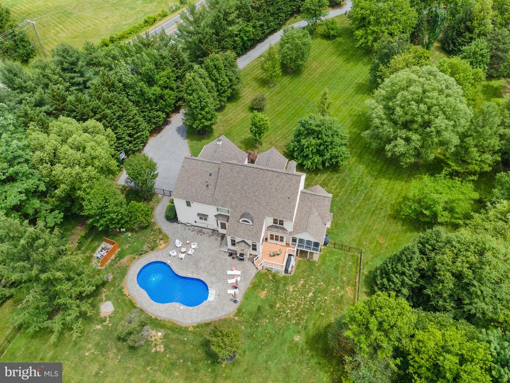 39716 GOLDEN SPRINGS COURT