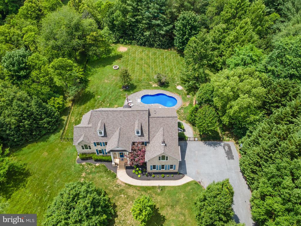 39716 GOLDEN SPRINGS COURT