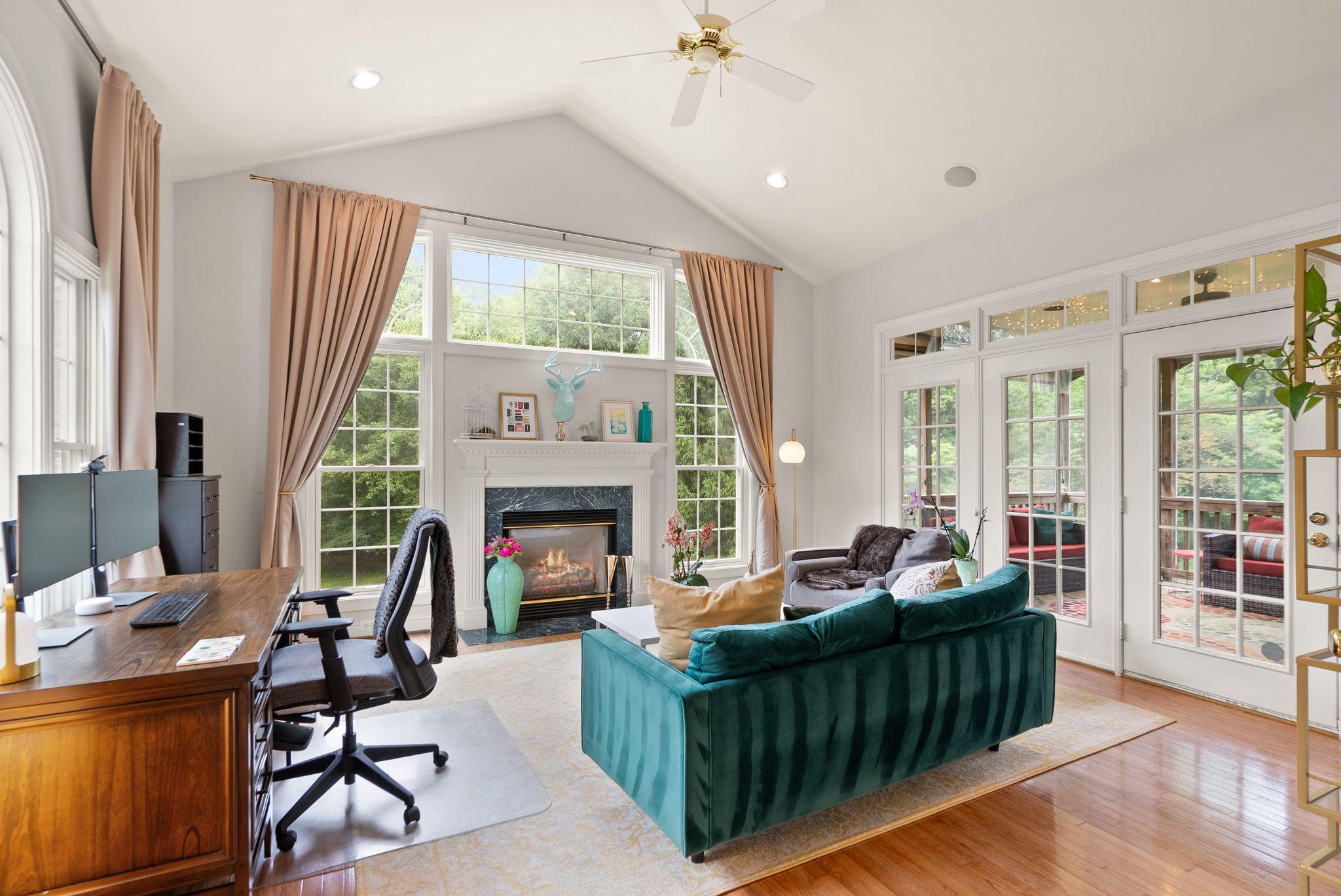 39716 GOLDEN SPRINGS COURT