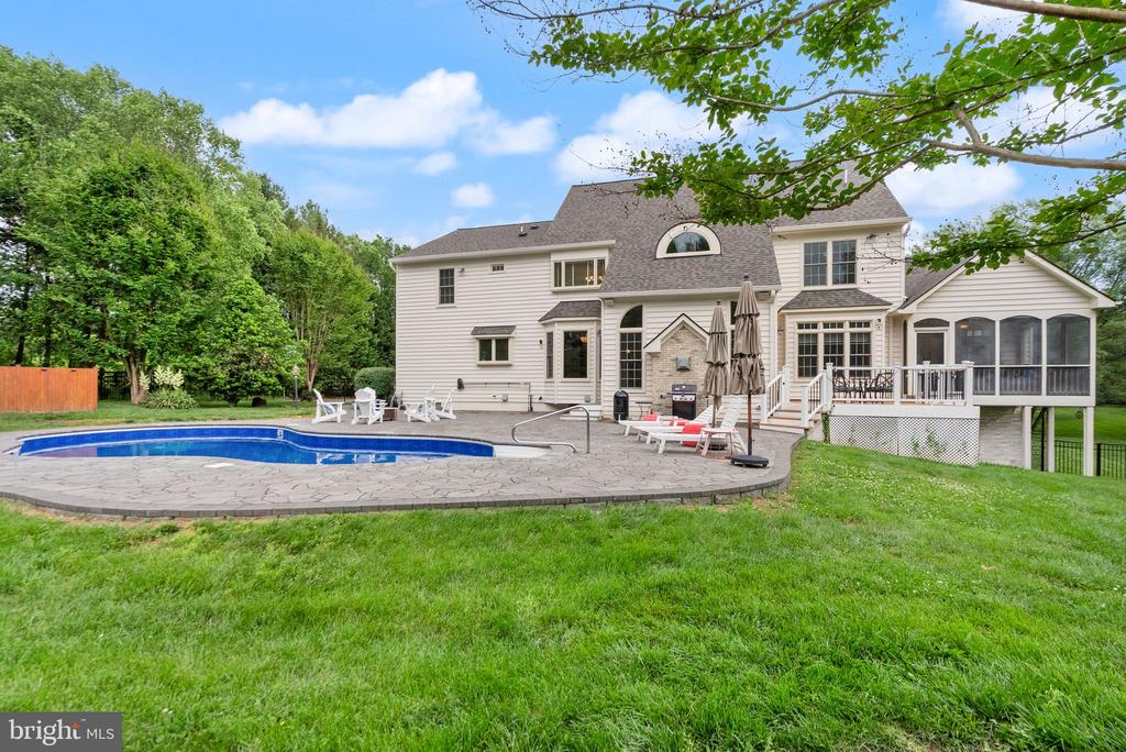 39716 GOLDEN SPRINGS COURT