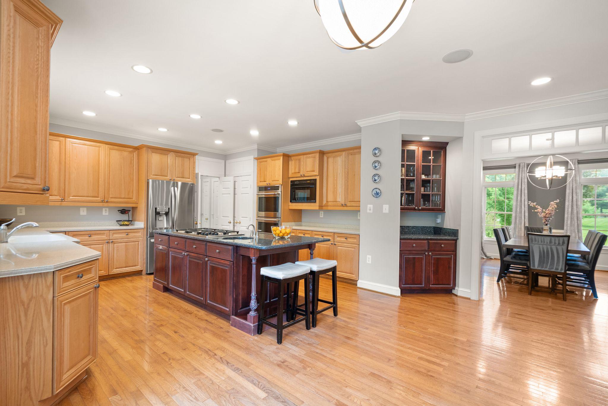 39716 GOLDEN SPRINGS COURT