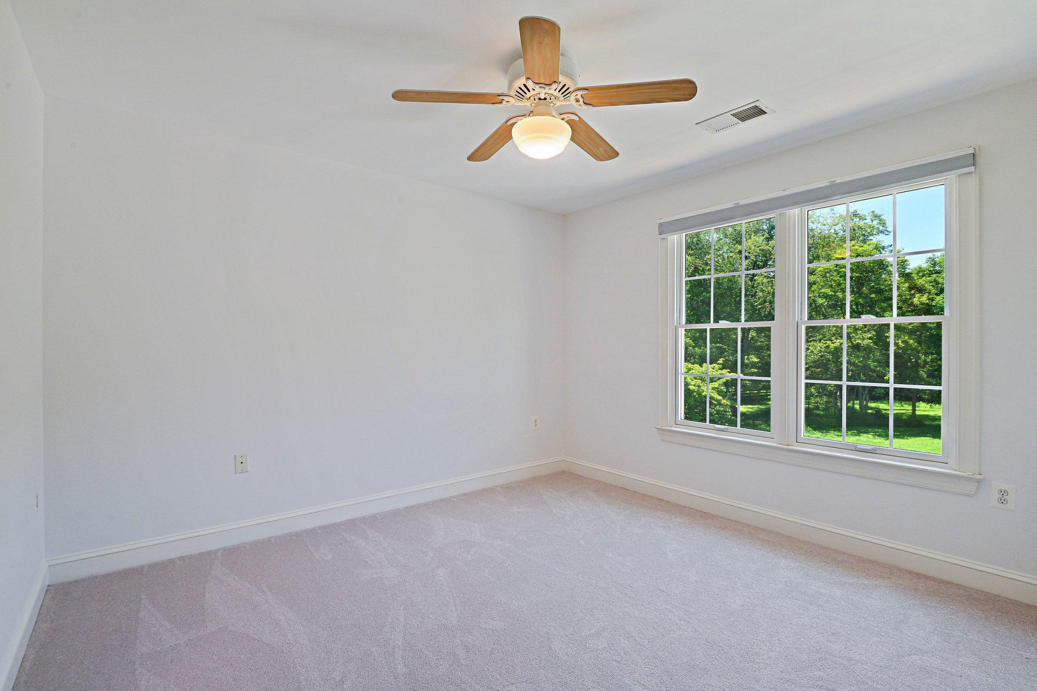 39716 GOLDEN SPRINGS COURT