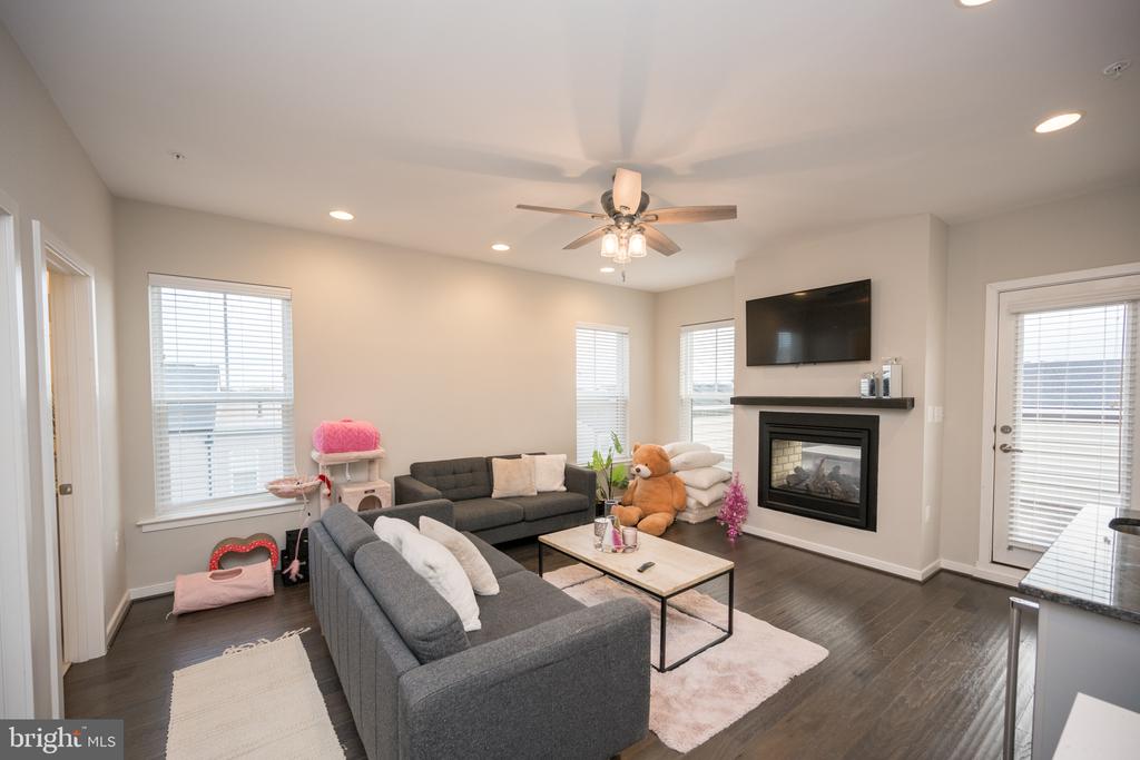 42365 Zebulon Sq, Ashburn, -4940, United States