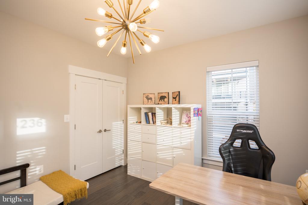 42365 Zebulon Sq, Ashburn, -4940, United States
