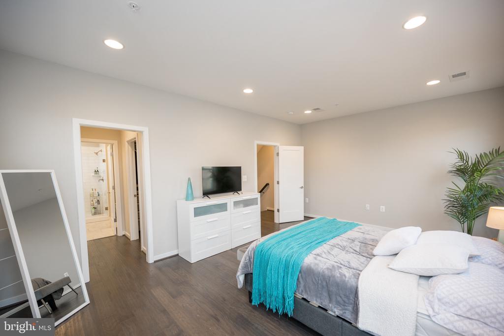 42365 Zebulon Sq, Ashburn, -4940, United States