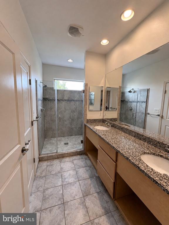 22806 BREEZY HOLLOW DRIVE
