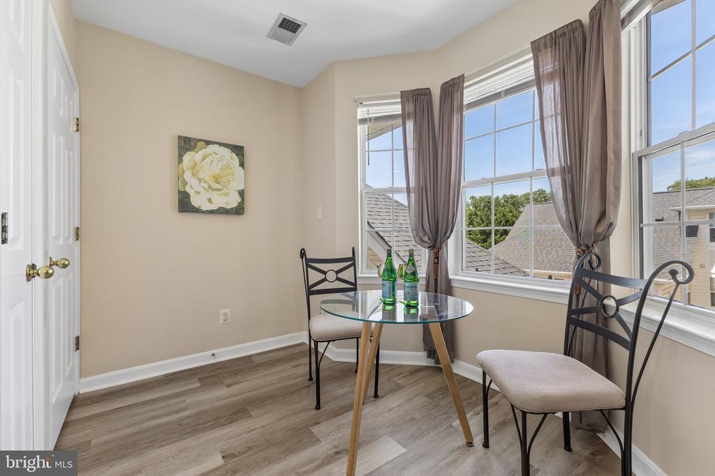 25340 LAKE MIST 304