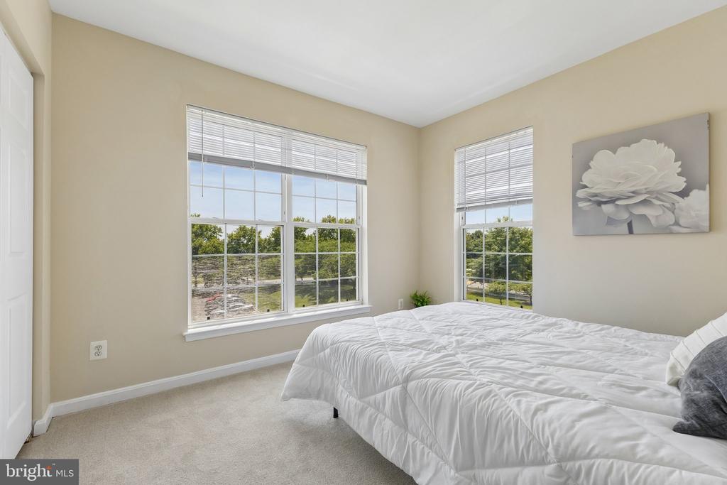 25340 LAKE MIST 304