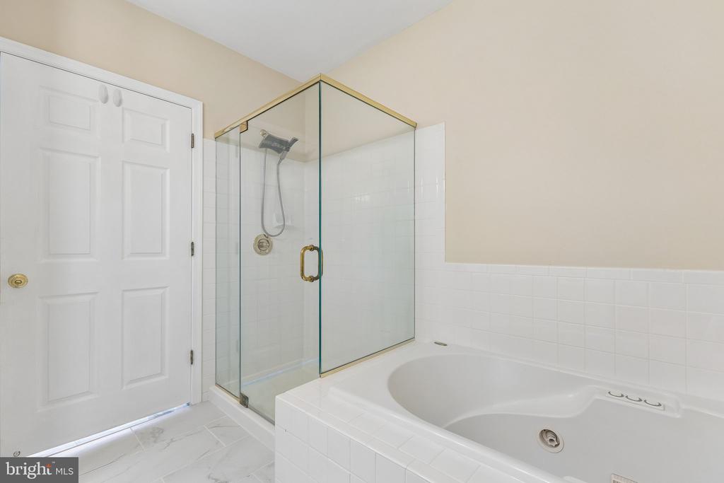25340 LAKE MIST 304