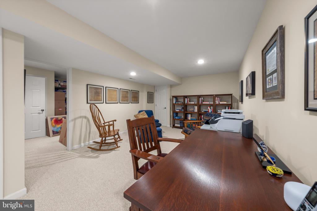 20869 CHANNEL COURT