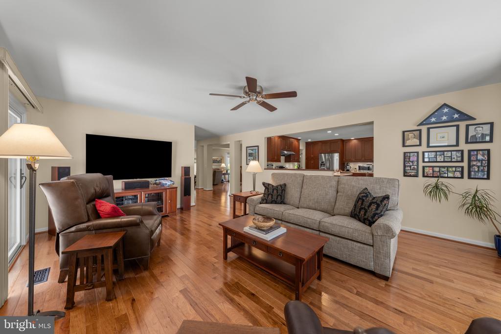 20869 CHANNEL COURT