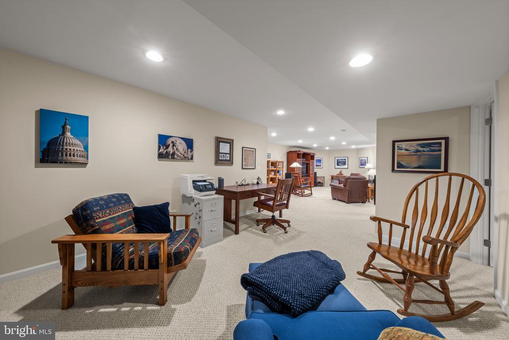 20869 CHANNEL COURT