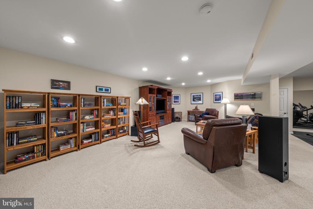 20869 CHANNEL COURT