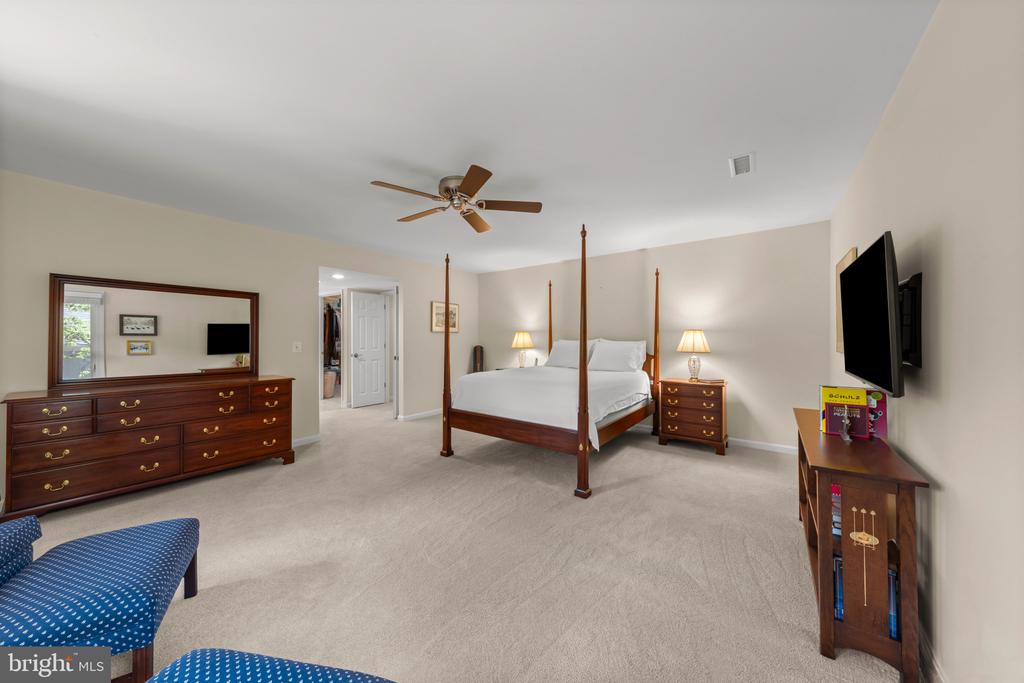 20869 CHANNEL COURT