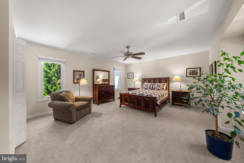 20869 CHANNEL COURT