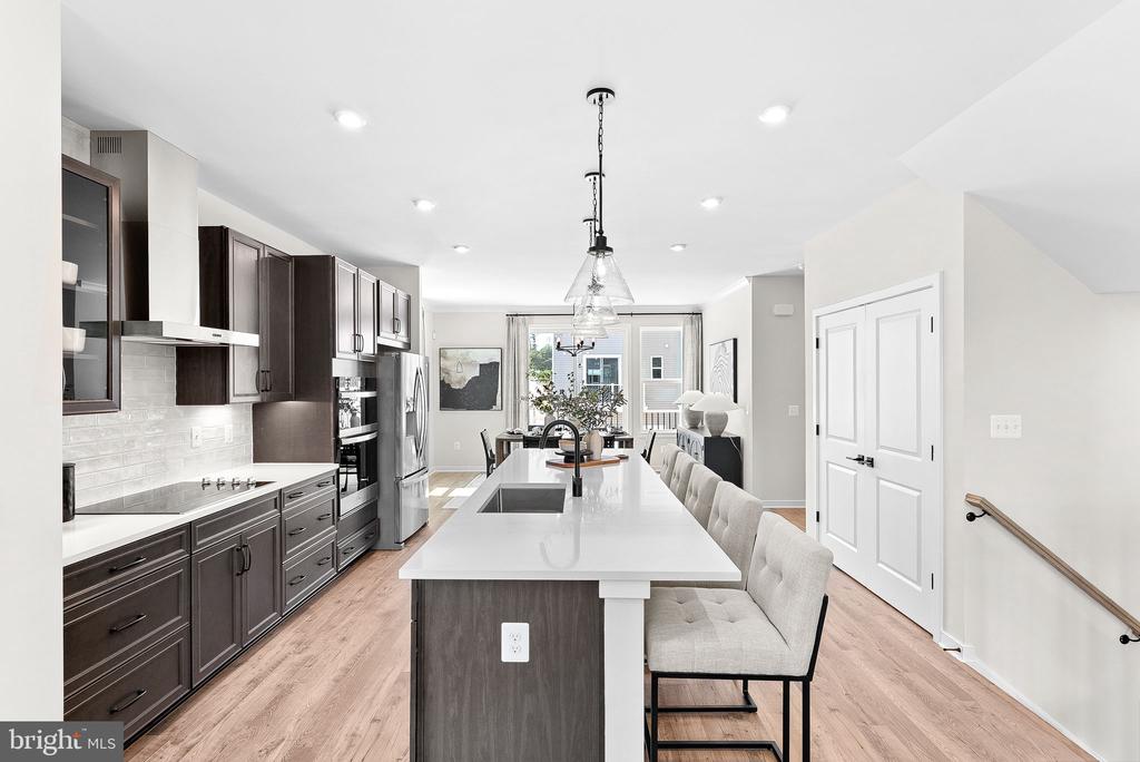 54321 MYSTIC MAROON TERRACE