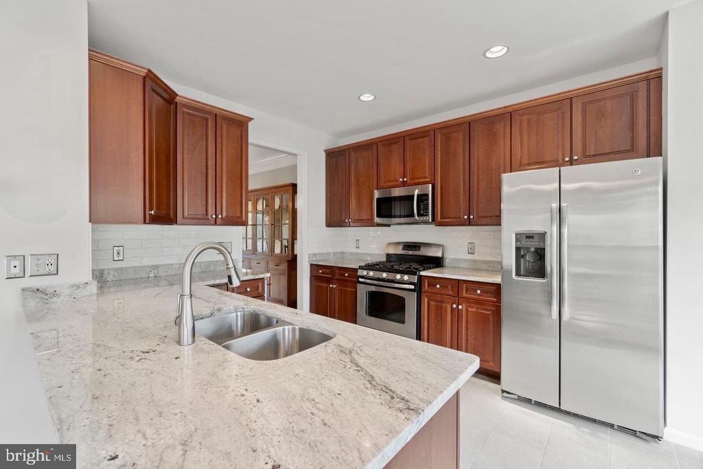 22711 SIMONET BLANC TERRACE