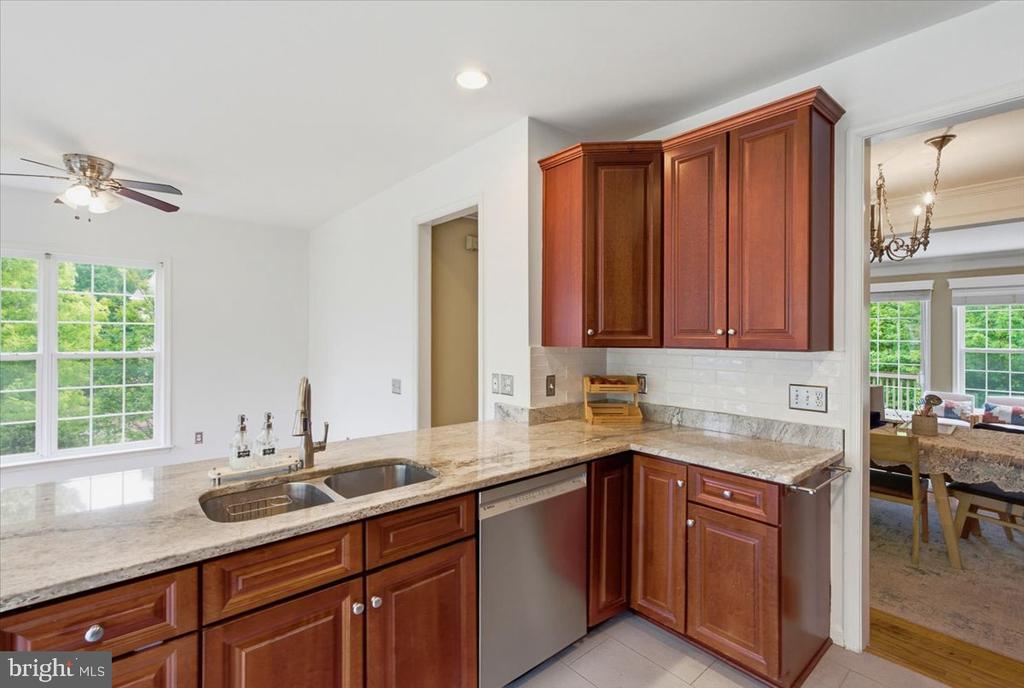 22711 SIMONET BLANC TERRACE