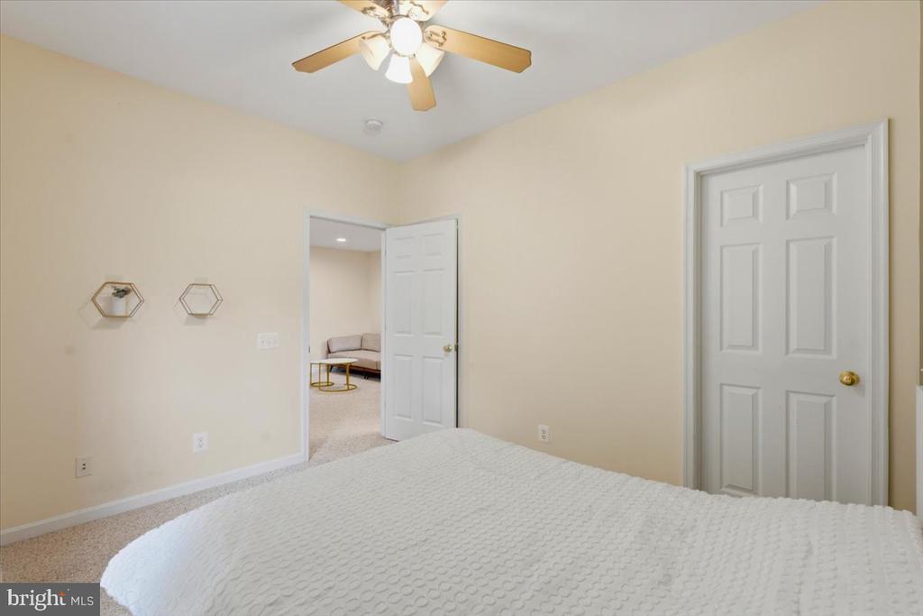 22711 SIMONET BLANC TERRACE